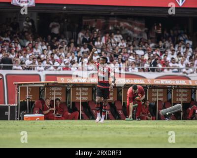 São PAULO, BRASILIEN - 24. SEPTEMBER: Bruno Henrique von Flamengo-RJ feiert, nachdem er am 24. SEPTEMBER 2023 in São Paulo, Brasilien, im Rahmen des zweiten Finalspiels von Copa do Brasil im Morumbi-Stadion ein Tor erzielt hat. (Foto: Wanderson Oliveira/PxImages) Credit: PX Images/Alamy Live News Stockfoto