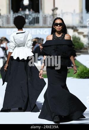Mailand, Italien. September 2023. Models präsentieren Kreationen aus Bosidens neuer Kollektion auf einer Modenschau in Mailand, Italien, am 24. September 2023. Quelle: Jin Mamengni/Xinhua/Alamy Live News Stockfoto