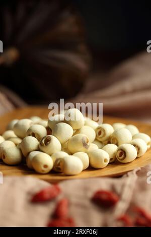 Bilder von Lotussamen mit hochauflösenden Fotos, nährstoffreichen, kalorienarmen und antioxidativen Eigenschaften Stockfoto