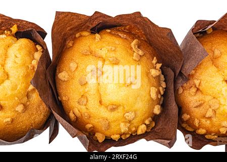 Hausgemachter Cupcake mit Füllung in einer braunen Verpackung, Blick von oben. Hochwertige Fotos Stockfoto