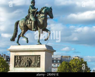 FRANKREICH. PARIS (75) 1. BEZIRK. DIE REITERSTATUE VON HENRI IV., PLACE DU PONT NEUF, AUF DER ILE DE LA CITE Stockfoto