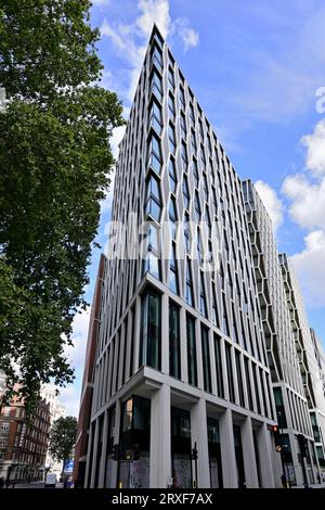 The Broadway, Victoria Street, Westminster, London, Vereinigtes Königreich Stockfoto