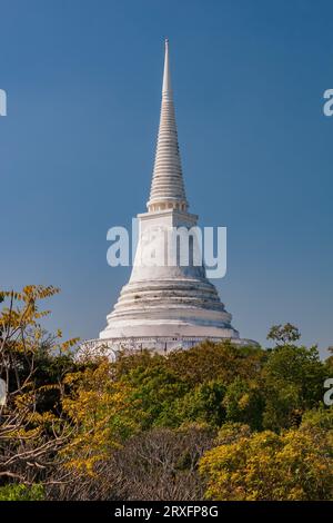 Phra That Chom Phet stupa im historischen Park Phra Nakhon Khiri in Phetchaburi, Thailand. Stockfoto