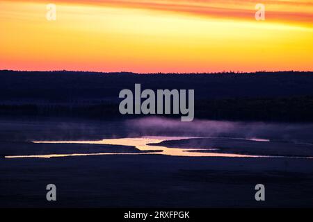 GREATER KHINGAN, CHINA - 24. SEPTEMBER 2023 - die Landschaft des Nanweng River International Wetland in der Greater Khinganling Region von Heilongjiang Stockfoto