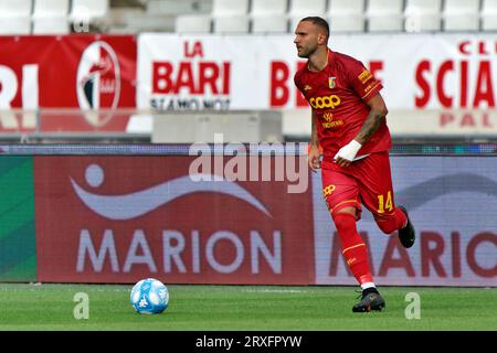 Bari, Italien. September 2023. Stefano Scognamillo (US Catanzaro 1929) während SSC Bari gegen US Catanzaro, italienisches Fußballspiel der Serie B in Bari, Italien, 24. September 2023 Credit: Independent Photo Agency/Alamy Live News Stockfoto