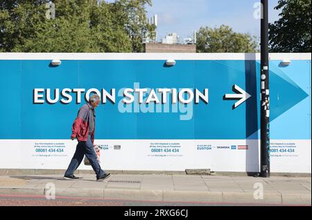 Die HS2-Erweiterung von Old Oak Common zum zentralen Terminal in Euston ist mit Unsicherheit konfrontiert, da die Regierung zusammen mit dem nördlichen Abschnitt erwägt, das große Infrastrukturprojekt abzuschaffen oder zu verzögern, was zu einer Gegenreaktion von Industrie und Wirtschaft, Großbritannien, geführt hat Stockfoto