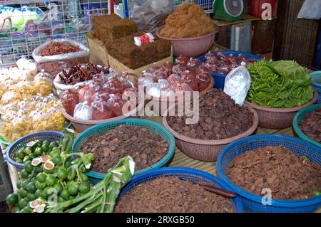 Tabak und Gewürze auf dem Markt, Pat Chong Markt, Thailand, Tabak und Gewürze auf dem Markt, Pat Chong Markt, Thailand Stockfoto