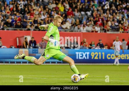 Chris Brady vom Chicago Fire FC, der den Ball am 23. September 2023 in Chicago, IL, wieder in Aktion tritt. Stockfoto