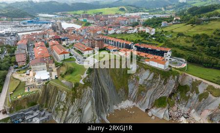 Luftaufnahme der Gemeinde Zumaya im Baskenland, Spanien. Stockfoto