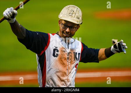 Ostrava, Tschechische Republik. September 2023 25. Eric Sogard aus Tschechien reagiert beim Baseball-Europameisterschaftsspiel Griechenland gegen Tschechien in Ostrava, Tschechien, am 25. September 2023. Quelle: Jaroslav Ozana/CTK Photo/Alamy Live News Stockfoto