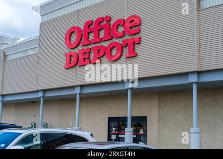 METAIRIE, LA, USA - 22. JULI 2023: Front of Office Depot Store am Veterans Memorial Boulevard Stockfoto