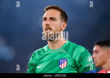 Rom, Italien. September 2023. Jan Oblak von Atletico de Madrid blickt auf das Spiel der UEFA Champions League Gruppe E zwischen SS Lazio und Atletico de Madrid im Stadio Olimpico Roma am 19. September 2023 in Rom, Italien. Quelle: Giuseppe Maffia/Alamy Live News Stockfoto