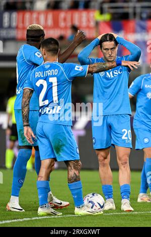 Victor Osimhen, Matteo Politano und Piotr Zielinski vom SSC Napoli während des Fußballspiels der Serie A zwischen Bologna FC und SSC Napoli im Renato Dall'Ara Stadion in Bologna (Italien), 24. September 2023. Stockfoto