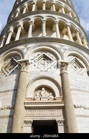 Pisa, Italien. September 2923. Das Baptisterium, das Duoma, die Kathedrale und der schiefe Turm von Pisa. Hochwertige Fotos Stockfoto