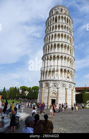 Pisa, Italien. September 2923. Das Baptisterium, das Duoma, die Kathedrale und der schiefe Turm von Pisa. Hochwertige Fotos Stockfoto