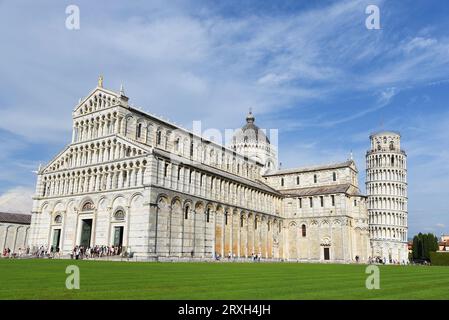 Pisa, Italien. September 2923. Das Baptisterium, das Duoma, die Kathedrale und der schiefe Turm von Pisa. Hochwertige Fotos Stockfoto