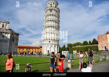 Pisa, Italien. September 2923. Das Baptisterium, das Duoma, die Kathedrale und der schiefe Turm von Pisa. Hochwertige Fotos Stockfoto