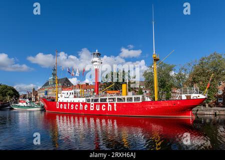 Stillgelegtes Lichtschiff „Amrumbank“ im Emdener Hafen Stockfoto