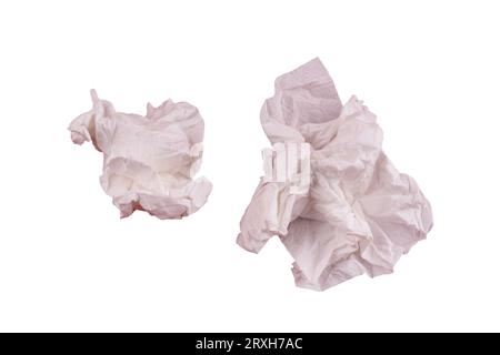 Gebrauchte und zerknitterte Papiertücher auf transparentem Hintergrund Stockfoto