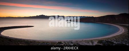 Sonnenuntergang über dem Meer von Cortez; Baja California, Mexiko Stockfoto