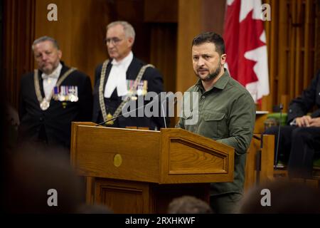 Ottawa, Kanada. September 2023. Der ukrainische Präsident Wolodymyr Zelenskyy hält am 22. September 2023 in Ottawa, Kanada, eine Rede vor dem Unterhaus auf dem Parliament Hill. Kredit: Ukrainischer Ratsvorsitz/Ukrainisches Pressebüro/Alamy Live News Stockfoto