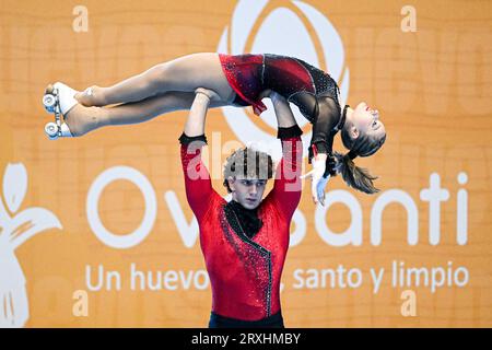 Anna SERAFINI & Manuel CIONI (ITA), während der Juniorenpaare, langes Programm, bei den künstlerischen Skating-Weltmeisterschaften Ibagu-Tolima 2023, im Parque Deportivo Municipal, am 24. September 2023 in Ibagu, Kolumbien. Quelle: Raniero Corbelletti/AFLO/Alamy Live News Stockfoto