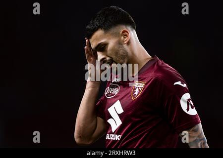 Nemanja Radonjic vom FC Turin sieht während des Serie-A-Fußballspiels zwischen dem FC Turin und AS Roma deprimiert aus. Stockfoto