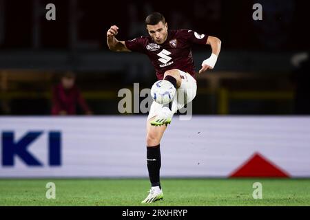 Alessandro Buongiorno vom FC Turin in Aktion während des Fußballspiels der Serie A zwischen dem FC Turin und AS Roma. Stockfoto