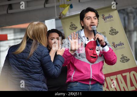 Bogota, Kolumbien. September 2023 25. Bogotas Bürgermeisterkandidat Nicolas Ramos während einer öffentlichen Debatte in Bogota, Kolumbien, am 25. September 2023. Foto: Cristian Bayona/Long Visual Press Credit: Long Visual Press/Alamy Live News Stockfoto