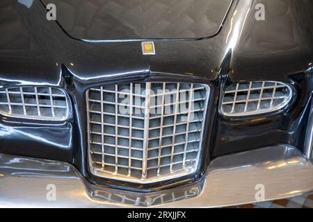 Bordeaux , Frankreich - 09 12 2023 : facel vega Logo Text und Markenzeichen von frankreich Luxus Sport Retro alten französischen Sportwagen Oldtimer Luxus Stockfoto