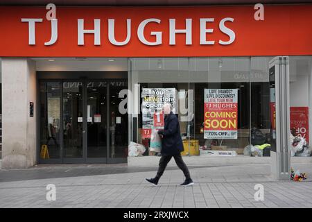 TJ Hughes zieht in die Church Street im Stadtzentrum von Liverpool. Stockfoto