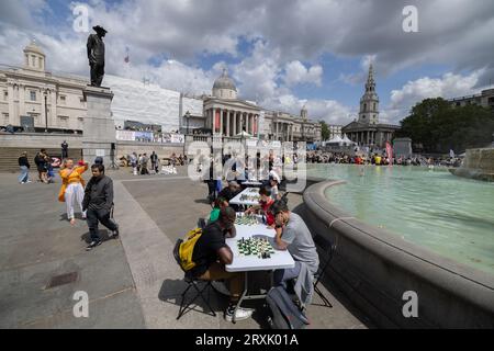 ChessFest am Trafalgar Square, Großbritanniens größtes eintägiges Schachevent für alle, die Schach lieben oder lernen möchten, London, England, Großbritannien Stockfoto