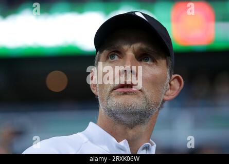 Thomas Tuchel Cheftrainer des FC Bayern München SV Werder Bremen gegen den FC Bayern München Fussball 1. Bundesliga Saison 2023/24 1.Spieltag 18.08.2023 Wohninvest Stadion Weser Stadion Bremen © diebilderwelt / Alamy Stock Stockfoto