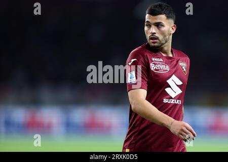 Nemanja Radonjic vom FC Turin schaut während des Fußballspiels Der Serie A zwischen dem FC Turin und AS Roma. Das Spiel endet in einem 1:1-Gleichstand. Stockfoto