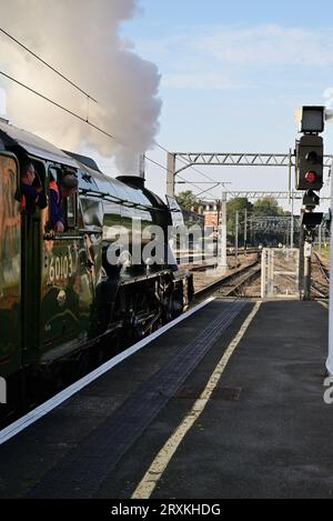 Berühmtheitsklasse A3 Dampflokomotive Nr. 60103 Flying Scotsman am Bahnhof York, bevor sie die Waverley-Bahnfahrt nach Carlisle beförderte. Stockfoto