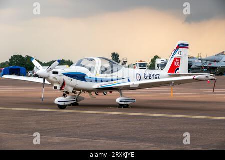 Grob G-115E Tutor Flugtrainingsflugzeug der Royal Air Force bei RAF Fairford, Großbritannien - 13. Juli 2018 Stockfoto