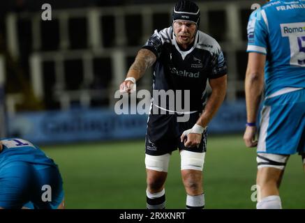 Newcastle, Großbritannien. Juni 2023. Sebastian de Chaves von Newcastle Falcons bringt am Freitag, den 22. September 2023, beim Premiership Cup Match zwischen Newcastle Falcons und Sale Sharks im Kingston Park, Newcastle, Punkte auf einen Ruck. (Foto von Chris Lishman/MI News/NurPhoto) Credit: NurPhoto SRL/Alamy Live News Stockfoto