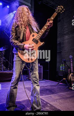 Horsens, Dänemark. August 2023. Die englische Hard-Rock-Band The Quireboys spielt ein Live-Konzert während des dänischen Metal-Festivals Jailbreak 2023 in Horsens. (Foto: Gonzales Photo - Sebastian Dammark). Stockfoto