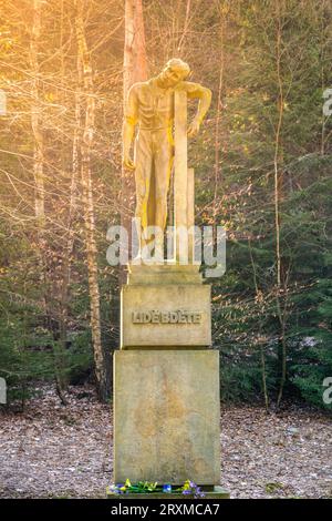 Denkmal für die Opfer des KZ im Bereich des ehemaligen KZ AL Reichenau. Es wurde im März 1944 als Zweigstelle des polnischen Konzentrationslagers Gross-Rosen gegründet. Rynovice, Jablonec nad Nisou, Tschechische Republik Stockfoto