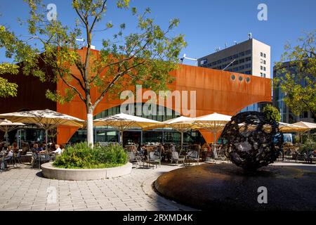 pavillon am Martin-Luther-Platz, Wilma Wunder Restaurant, Düsseldorf, Nordrhein-Westfalen, Deutschland. Pavillon am Martin-Luther-Platz, Restaurant Wi Stockfoto