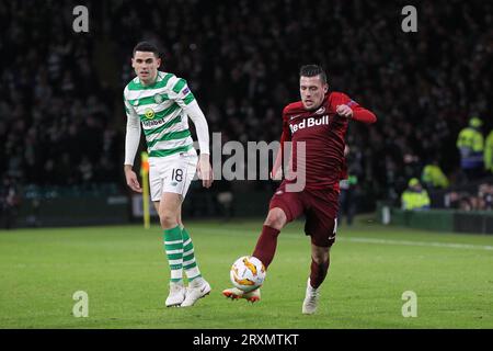 Während des UEFA Europa League-Spiels zwischen Celtic und Red Bull Salzburg im Celtic Park, Parkhead, Glasgow am Donnerstag, den 13. Dezember 2018. (Credit: Mark Fletcher | MI News & Sport Ltd) ©MI News & Sport Ltd Tel: +44 7752 571576 E-Mail: markf@mediaimage.co.uk Adresse: 1 Victoria Grove, Stockton on Tees, TS19 7EL Stockfoto