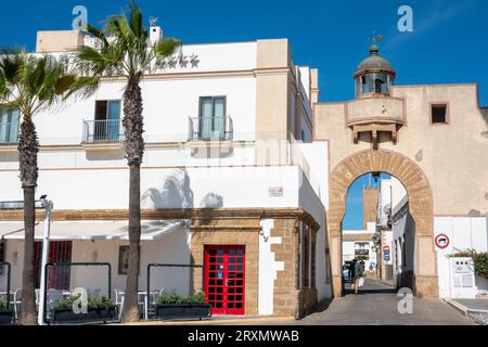 Rota, Cadiz, Spanien - 23. September 2023: Blick auf die Stadt Rota, eine hübsche Stadt in der Provinz Cadiz, im Süden Andalusiens Stockfoto