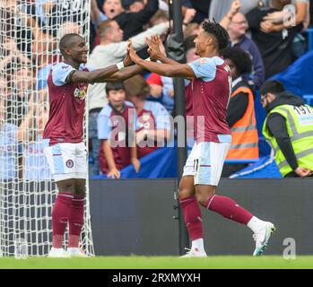 London, Großbritannien. September 2023. 24. September 2023 - Chelsea gegen Aston Villa - Premier League - Stamford Bridge. Ollie Watkins von Aston Villa feiert sein Tor im Spiel gegen Chelsea. Bildnachweis: Mark Pain / Alamy Live News Stockfoto