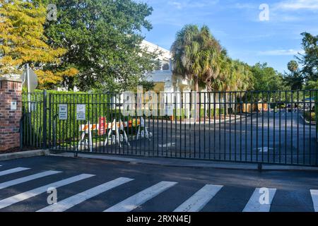 Orlando, FL, USA. September 2023 26. Außenansicht der Park Maitland School im Broward County, nachdem Gouverneur Ron DeSantis am 26. September 2023 „direkte Beziehungen zur Kommunistischen Partei Chinas“ in Orlando, Florida, bezeichnete. Quelle: Dee Cee Carter/Media Punch/Alamy Live News Stockfoto