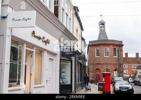 Reigate, Surrey, Großbritannien, 26. September 2023: Phase Acht-Geschäft in der Reigate High Street im Stadtzentrum. Stockfoto