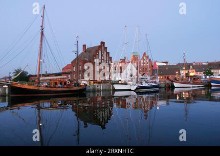 Alter Hafen in Wismar Stockfoto
