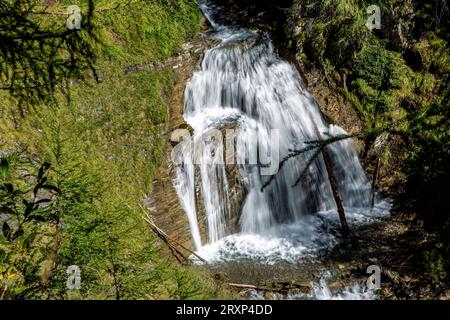 Das Valler Tal oft auch Valser Tal oder einfach Vals, italienisch Val di Valles mit dem Valler Bach ist ein Tal in den Pfunderer Bergen, eine Untergruppe der Zillertaler Alpen in Südtirol Italien. Fane Alm *** Valler Tal oft auch Valser Tal oder einfach Vals, Italienisches Tal mit Valler Bach ist ein Tal im Pfunderer Gebirge, eine Untergruppe der Zillertaler Alpen in Südtirol Italien Fane Alm Credit: Imago/Alamy Live News Stockfoto