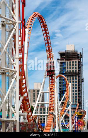 09.16.23. Coney Island NYC. Thunderbolt Achterbahn ist ein beliebtes Gruselspiel im luna Park am Strand von NYC. Stockfoto