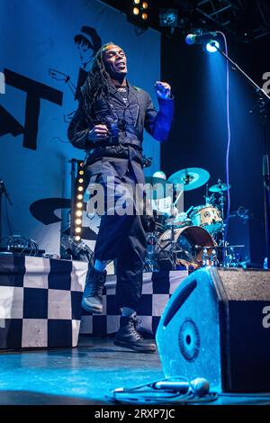 Rang Roger. Der Beat. Auf der Bühne bei Inverness Ironworks. SKA. 2-Ton. Stockfoto