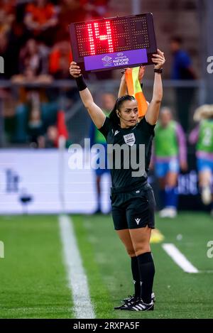 Utrecht, Niederlande. September 2023 26. UTRECHT, NIEDERLANDE - SEPTEMBER 26: Das 4. Offizielle Sabina Bolic-Spiel während der UEFA Nations League Women League A in der Gruppe 1 zwischen den Niederlanden und England im Stadion Galgenwaard am 26. September 2023 in Utrecht, Niederlande. (Foto von Andre Weening/Orange Pictures) Kredit: Orange Pics BV/Alamy Live News Stockfoto